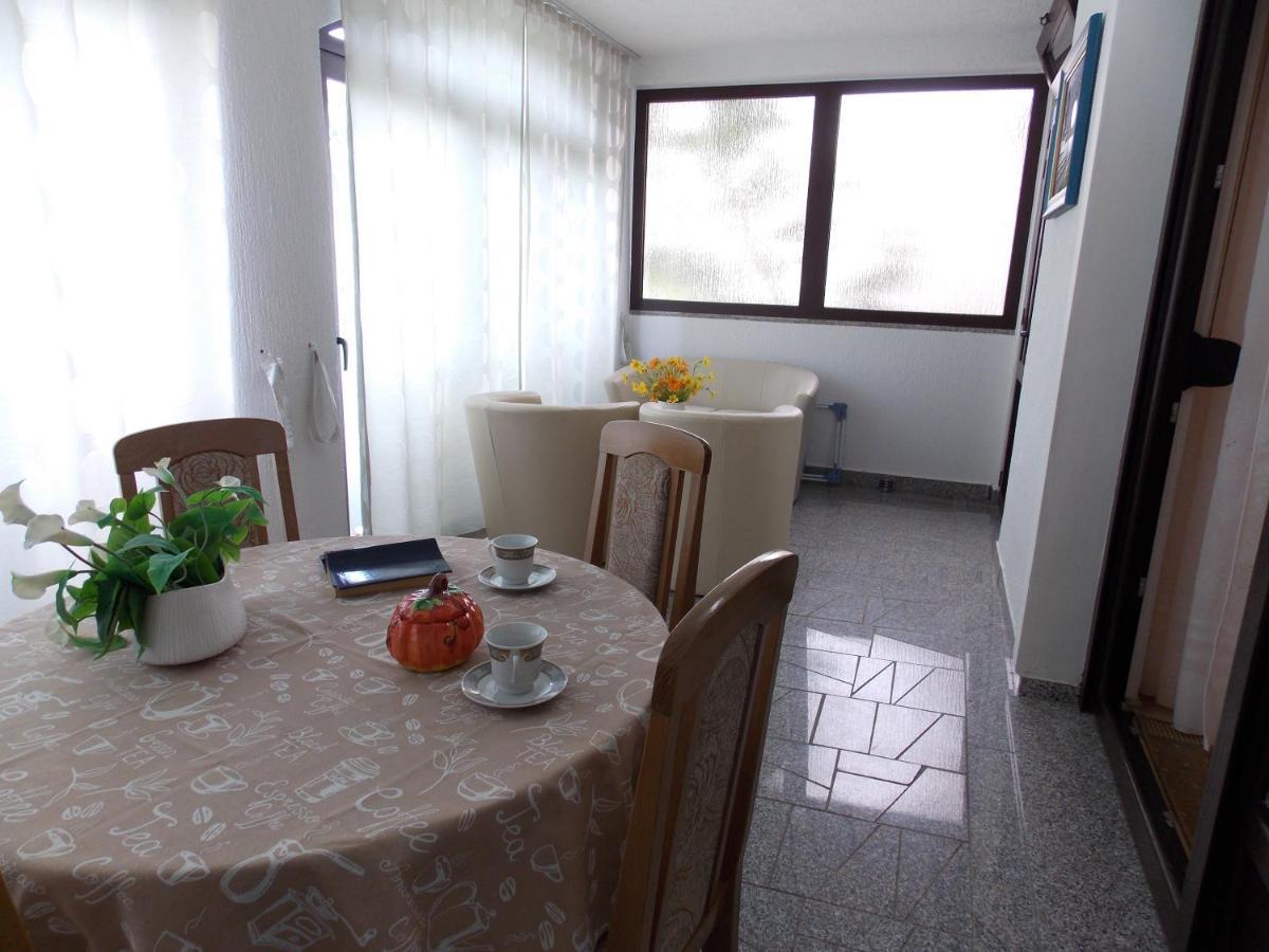 Apartments Cutic Malinska Exterior foto